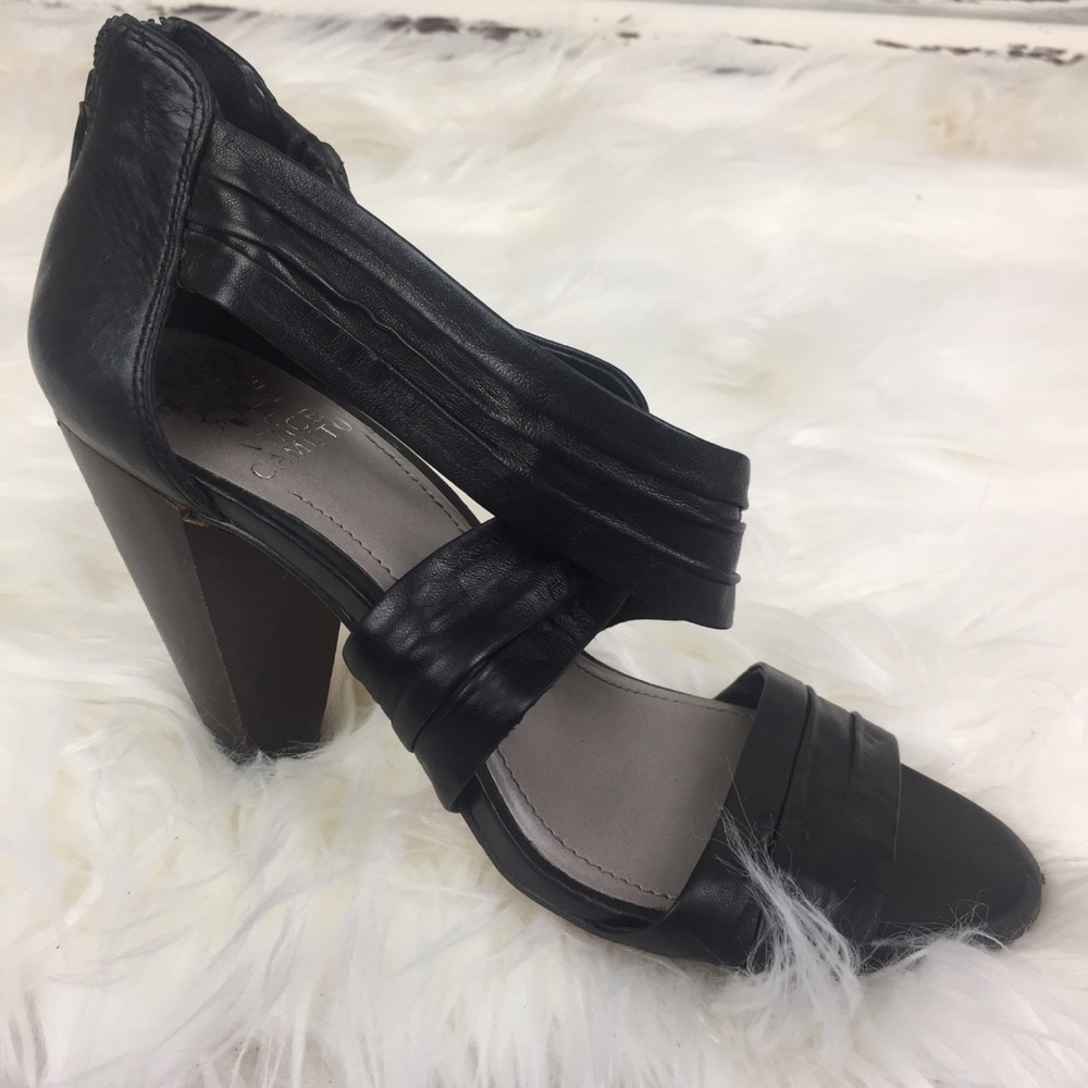 VINCE CAMUTO BLACK GENUINE LEATHER HEELED SANDALS